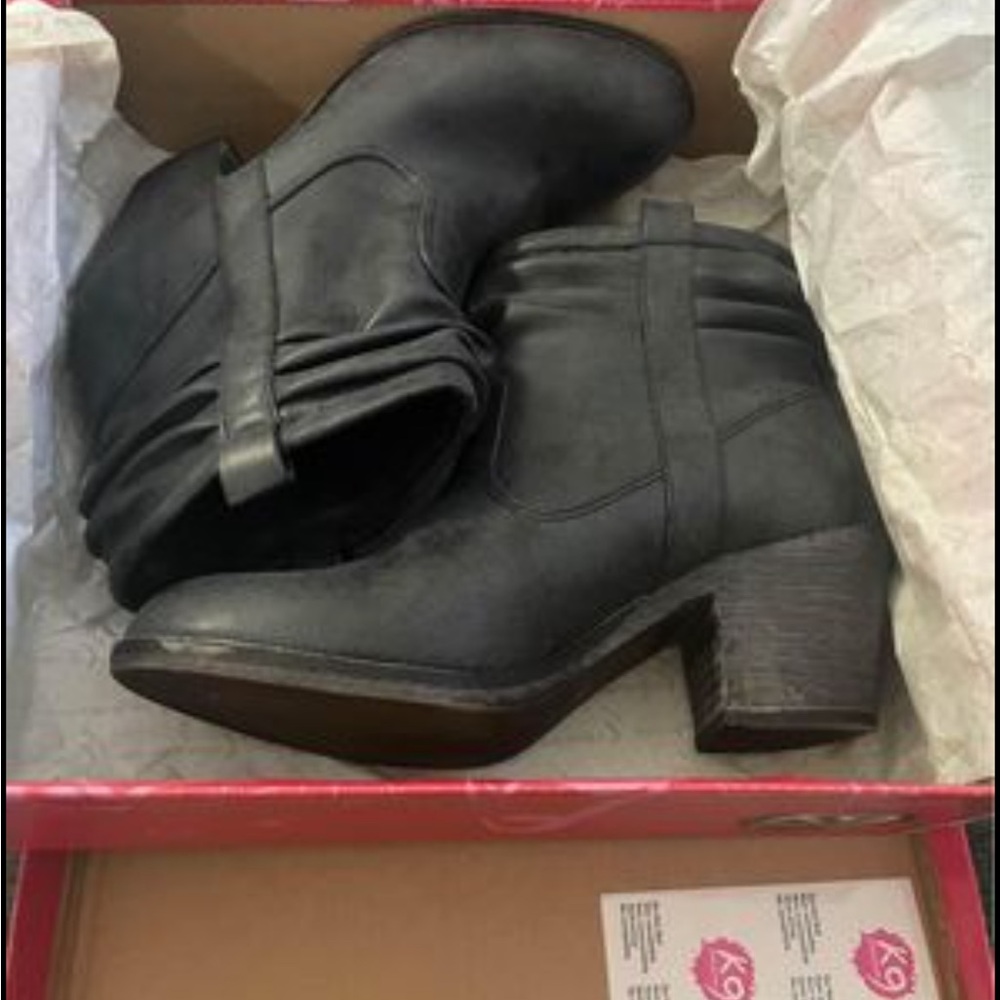 Women boots